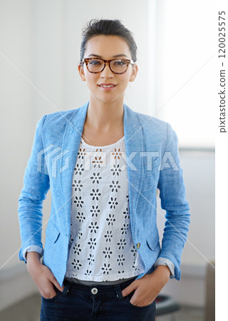 Office, portrait and asian woman with confidence for creative agency, professional career and job. Workspace, graphic designer and ready for startup project, pride and smile for business internship 120025575