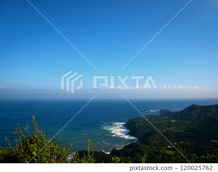 從山上看到的海 從山上看到的海 120025762