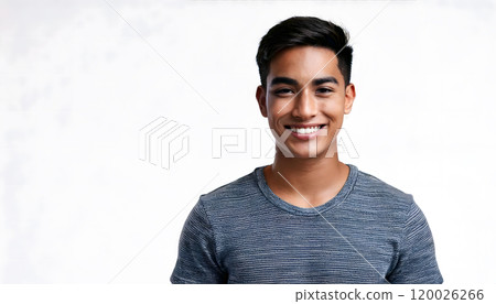 Smiling man in a grey T-shirt 120026266