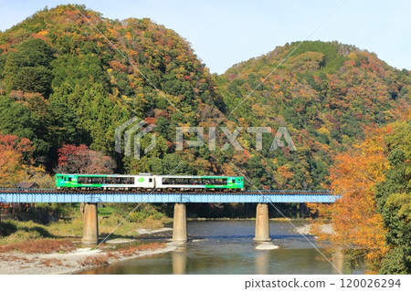 水郡線“久慈川第一大橋上運行的和工奧久寺青龍線” 水郡線“久慈川第一大橋上運行的和工奧久寺青龍線” 120026294