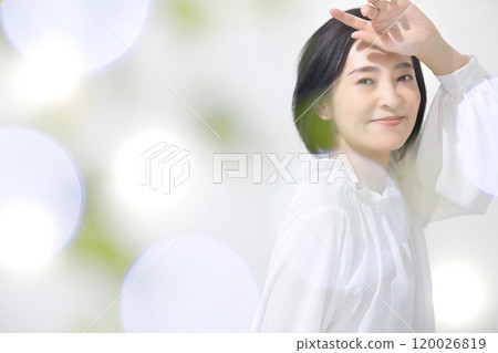 Beauty middle women 120026819