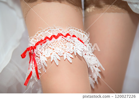 Garter Bride. 120027226