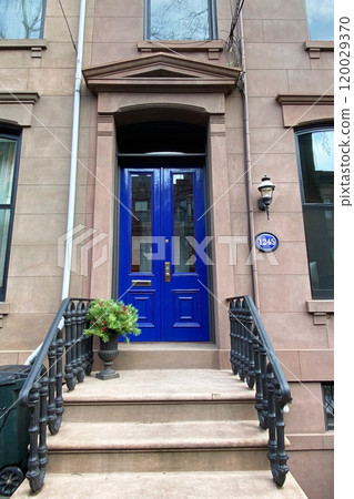 Brownstone entrance, facade of the building, staircase leading to the door, Manhattan, NYC, NY, USA Brownstone entrance, facade of the building, staircase leading to the door, Manhattan, NYC, NY, USA 120029370