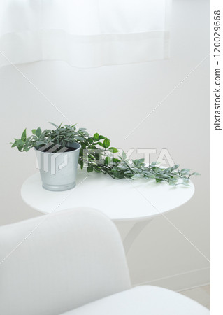 White interior with sofa and table 120029668