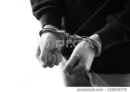 Handcuffed man (monochrome) 120029770