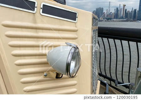 Beige retro truck round headlight 120030195