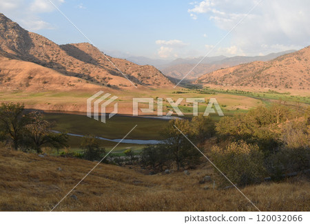 California hills background, view of mountains and river in the valley, natural landscape, wildlife at sunset, hills and plains 120032066