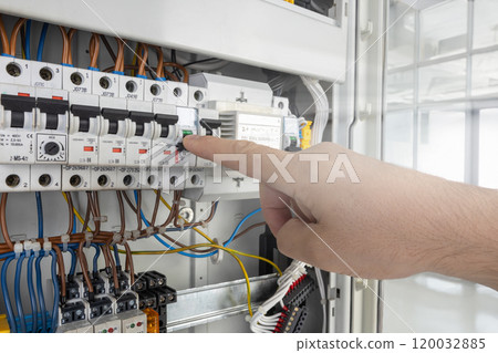 Hand Operating Switch in Electrical Circuit Panel 120032885