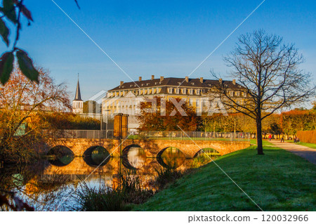 Baroque Palace with Reflecting Pool on a Sunny Day 120032966