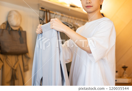 Men's portrait 120035544