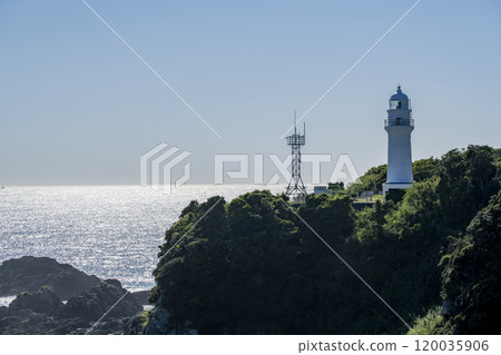 Shionomisaki Lighthouse, Kushimoto-cho, Higashimuro-gun, Wakayama Prefecture 120035906