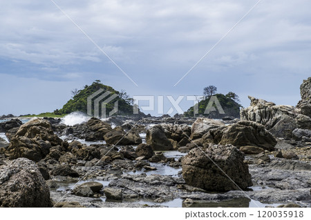 Futatsujima, Kushimoto Town, Higashimuro District, Wakayama Prefecture Futatsujima, Kushimoto Town, Higashimuro District, Wakayama Prefecture 120035918