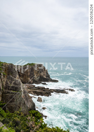 Sandanbeki, Shirahama Town, Nishimuro District, Wakayama Prefecture 120036204