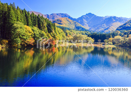 Daejita Lake in autumn Daejita Lake in autumn 120036360