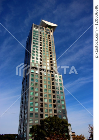 Mojiko Retro Observation Deck [Skyscraper] Vertical Position 120036696