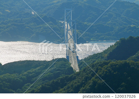 View of Innoshima Bridge from Takamiyama Observatory (Onomichi City, Hiroshima Prefecture) View of Innoshima Bridge from Takamiyama Observatory (Onomichi City, Hiroshima Prefecture) 120037026