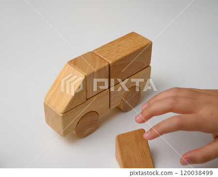 Creating with Building Blocks Creating with Building Blocks 120038499