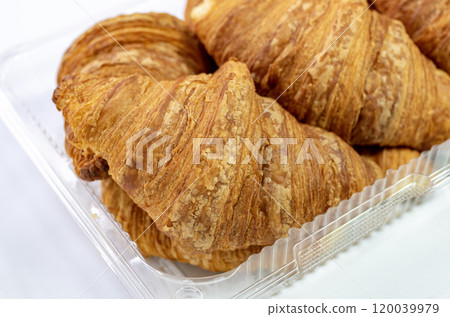 Croissant  120039979