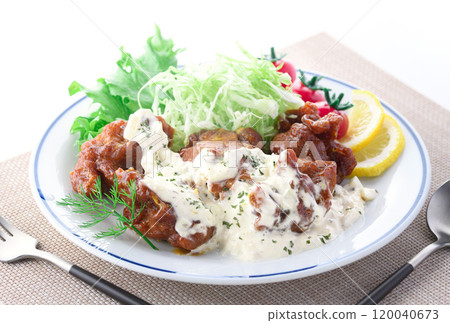Chicken Nanban (fried chicken marinated in sweet and sour sauce) with tartar sauce 120040673