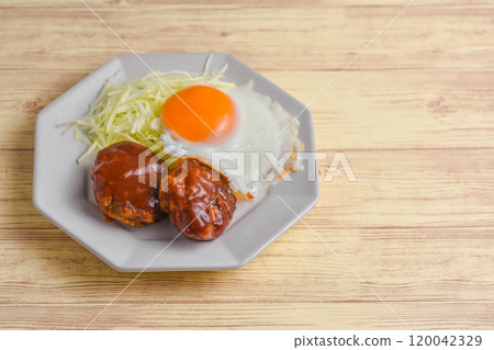 Hamburger fried egg Hamburger fried egg 120042329