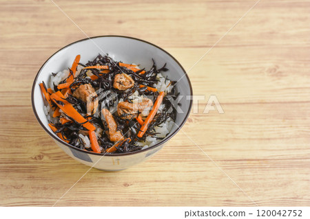 Hijiki rice 120042752