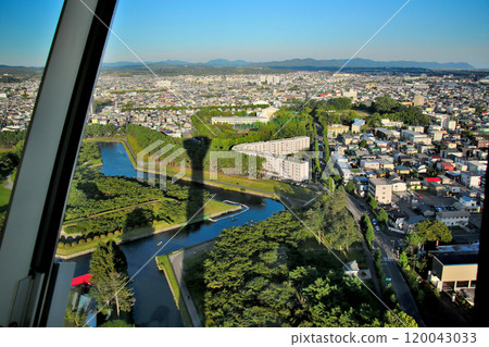 從北海道函館市五稜郭塔向東南方向望去 120043033