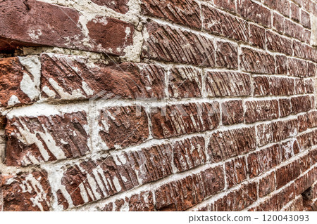 The ruins of a building 120043093