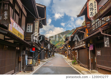 秋天 奈良宿中山道 秋天 奈良宿中山道 120043277
