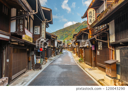Narai-juku in Autumn on the Nakasendo 120043290