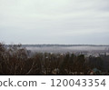 White fog spreads across the valley. 120043354