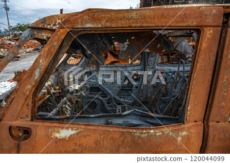 2020年能登半島地震 燒毀的汽車 120044099