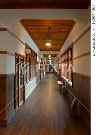 萩市街景、舊名林館遺址迴廊（舊萩小學舊址） 120044367