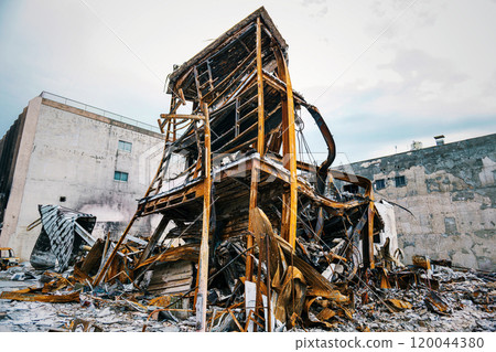 2020年能登半島地震：輪島焦土街景 120044380