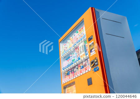 Vending machine and blue sky scenery 120044646