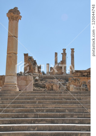 約旦，傑拉什，千柱之城，傑拉什大遺址，宙斯神廟 120044748