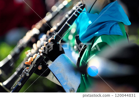 行進樂隊遊行樂器 行進樂隊遊行樂器 120044831