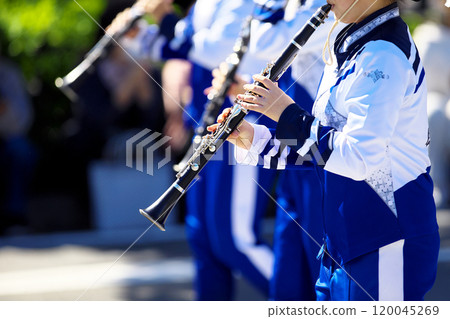 行進樂隊遊行樂器 120045269