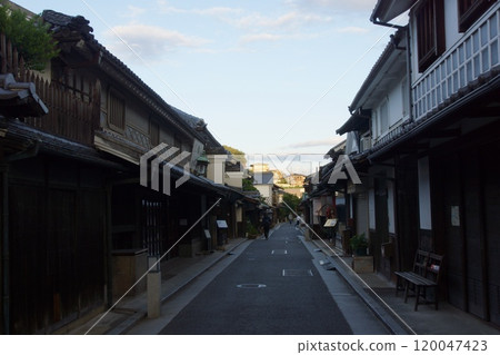 Twilight in Kurashiki Bikan Historical Quarter Twilight in Kurashiki Bikan Historical Quarter 120047423