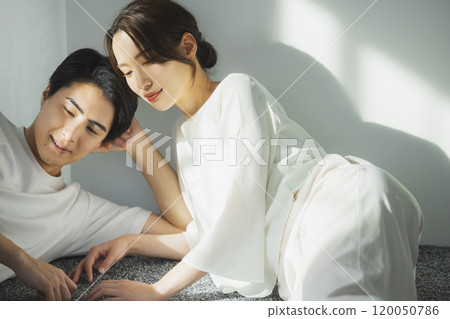 Young couple image Young couple image 120050786