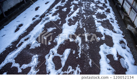 Cold winter image 120052134