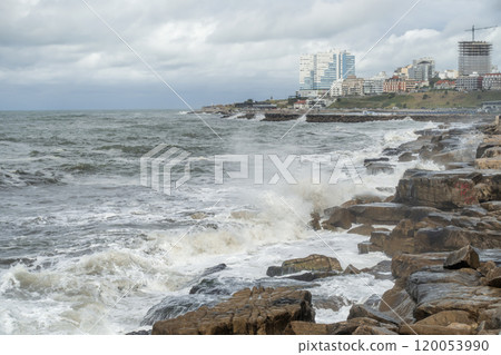 Mar del Plata coastline Breaking waves against the rocks Mar del Plata coastline Breaking waves against the rocks 120053990