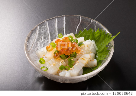 Squid with salmon roe 120058642