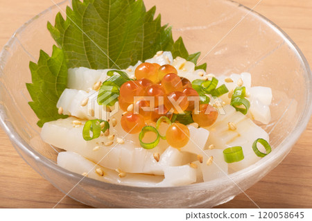 Squid with salmon roe 120058645