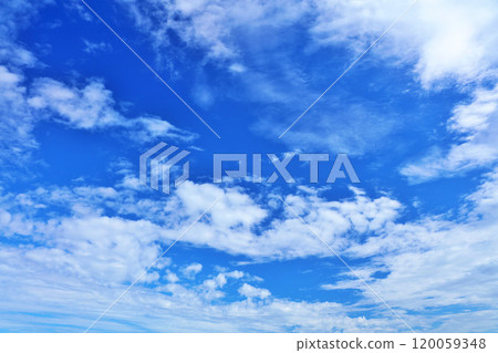 Autumn sky and clouds 120059348