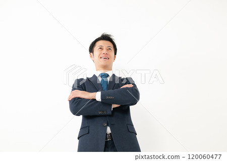 Businessman with arms folded 120060477