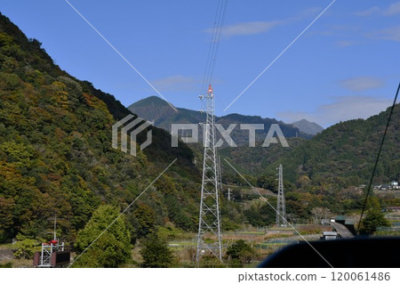 與鋼塔的風景 120061486