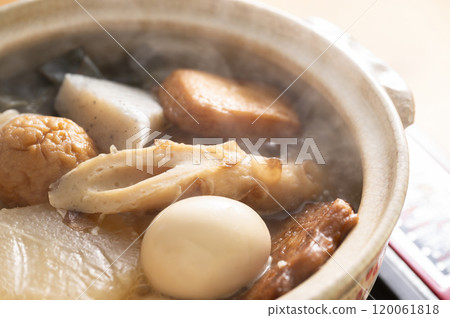 Hot earthenware pot oden Hot earthenware pot oden 120061818