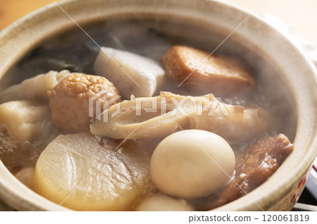 Hot earthenware pot oden Hot earthenware pot oden 120061819