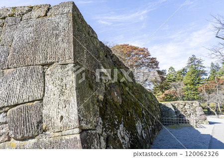 福島縣會津若松市敦賀城(會津若松城)石牆深秋 福島縣會津若松市敦賀城(會津若松城)石牆深秋 120062326