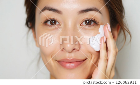 Healthy Skin Glow Woman Applying Hydrating Cream, Beauty Concept 120062911